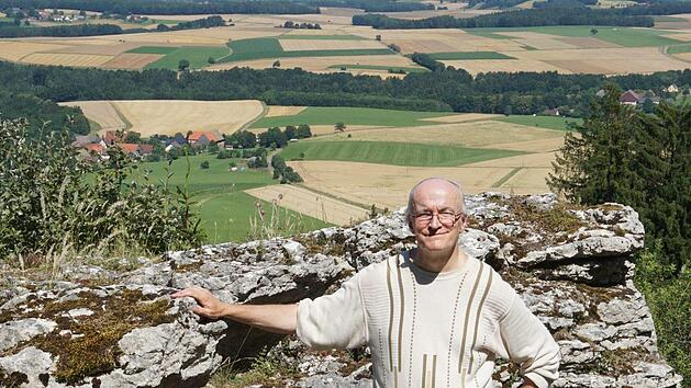 Bernhard Pabst liebt auf seinen Wanderungen die abseitigen Pfade. Foto: p
