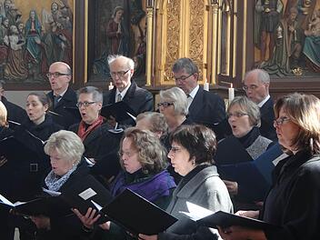 Zum Osterfeste sang der Kirchenchor St. Laurentius in Begleitung von Solisten und Streichern die "Missa civilis in B" von Valentin Rathgeber. Er gilt als der bekannteste und bedeutendste mainfränkische Komponist des Barocks.
