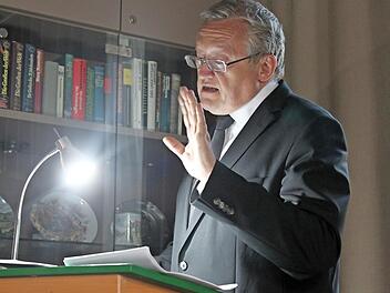 Günter Dippold wartete mit neuesten Informationen zum Thema auf. Fotos: Markus Häggberg
