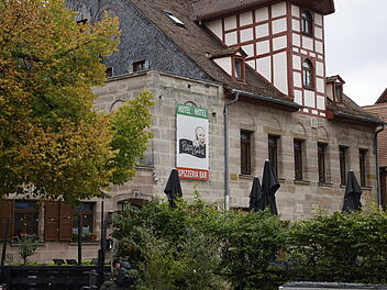 F&uuml;rth: Entsetzen nach Restaurant-Aushang - "30er-Jahre sind zur&uuml;ck"