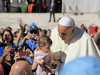 Papst Franziskus hat mit seinem Schreiben "Amoris Laetitia" so manche Tür geöffnet. Ein Sudienabend in Bamberg will ihm auf den Grund gehen. Foto: Pressestelle Erzbistum Bamberg/Maike Bruns