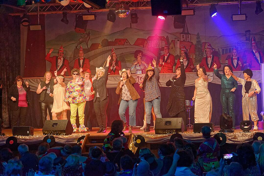 Motto: "Licht aus! Spot an! 70er Disco"