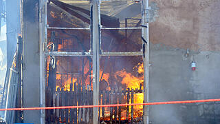 Feuer auf Aussiedlerhof