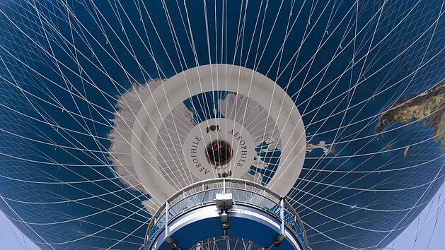 Hei&szlig;luftballon-Absturz in Regensburg: Mehrere Verletzte nach Notlandung