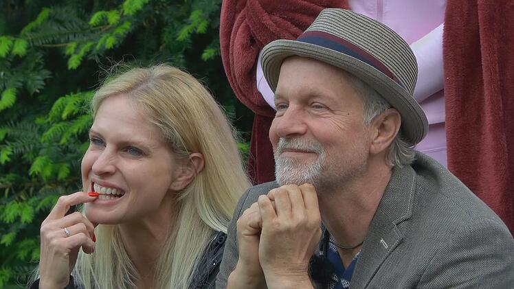 Sind noch mal mit einem blauen Auge davongekommen: Tina und Jochen Horst.