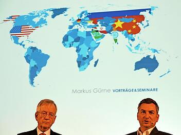 Heinrich von Pierer (l.) und Markus Gürne versuchten, Chinas Rolle in der Welt zu erklären. Foto: Pascale Ferry