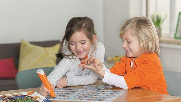 Tiptoi-Bücher und -Spiele im Test: Wir haben das interaktive Spielzeug von Ravensburger getestet. Aktuell kannst du bei Amazon mächtig sparen - es ist Black-Friday-Woche