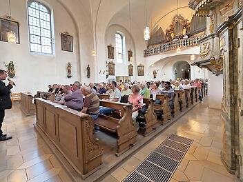 Das Konzert fand in der voll besetzten Pretzfelder Kirche statt.
