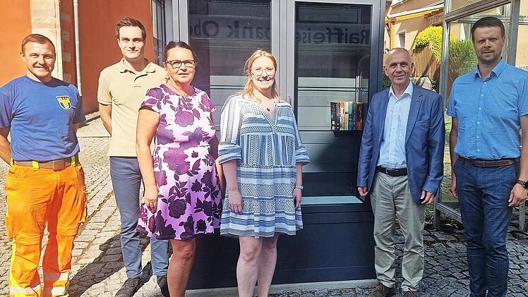 Unser Bild zeigt (von links) Alexander Pittroff, Cedric Fechner, Martina Pflug, Eva Gravogl, Franz Uome und Michael Schramm vom Verein für offene Jugendarbeit in Marktleugast.
