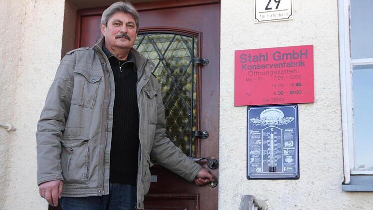 Reinhold Stahl sperrt seine Firma zu.Fotos: Galster