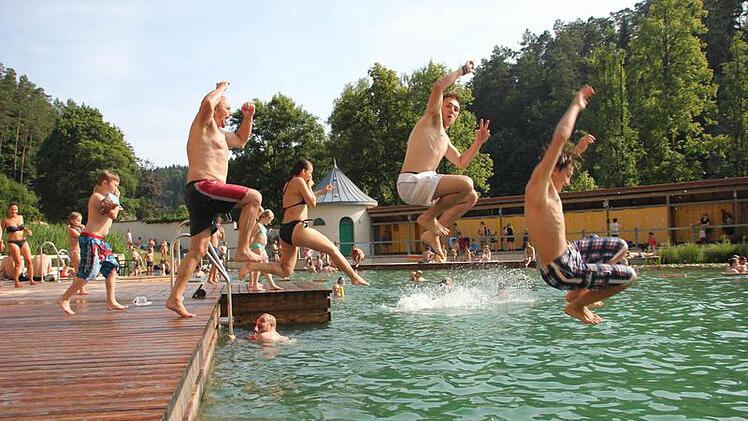 Auf einen Sprung ins Felsenbad in Pottenstein