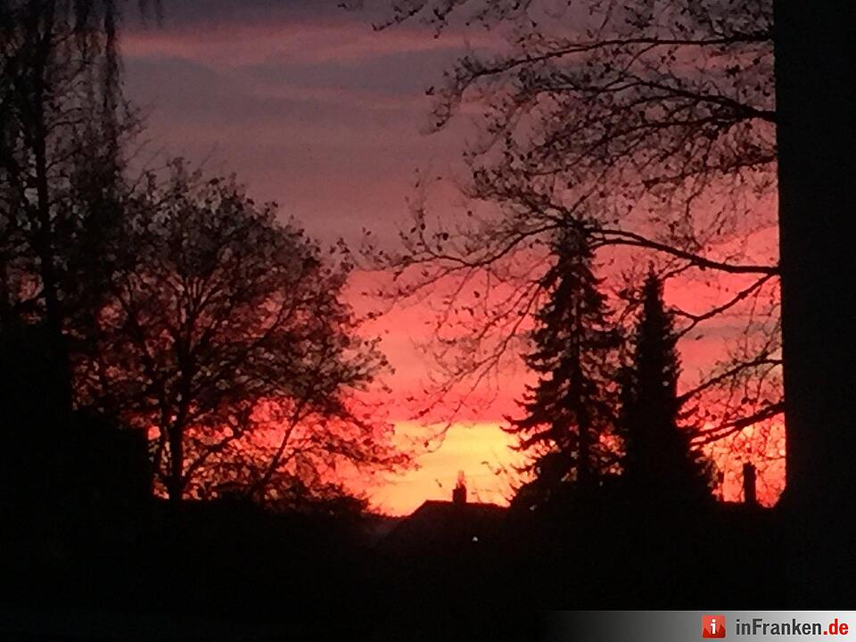 Abendrot vom 8.11.2015 - Die Bilder unserer Leser