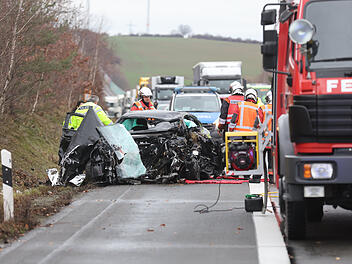 Zwei Tote bei Geisterfahrer-Unfall auf Autobahn 4