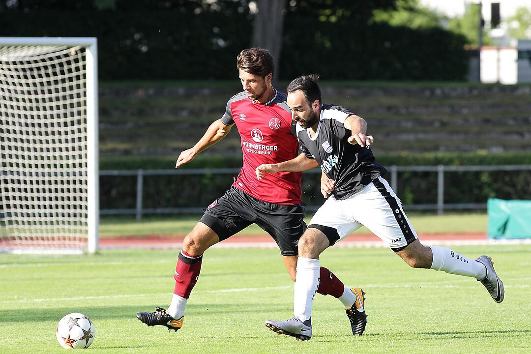 1. FC Nürnberg gewinnt im Test beim FC Eintracht Bamberg