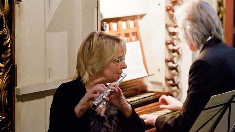 Marthel Witkowski (Flöte) musizierte gemeinsam mit Gary O'Connell (Orgel).