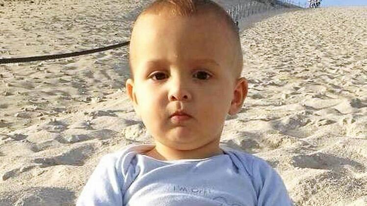 Damit der zweijährige Emil aus Bayreuth spielen und in den Kindergarten gehen, mit anderen Worten: Damit Emil leben kann, ist er auf eine Stammzellspende angewiesen. Foto: privat