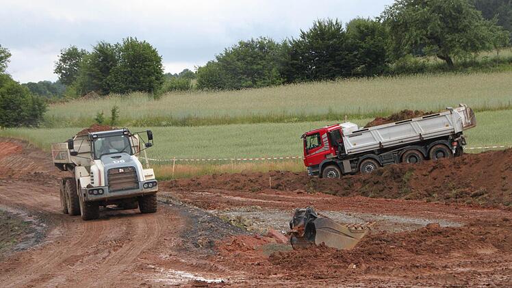 Straßensanierung zwischen Detter und Modlos. Bauzeit: Mai bis Dezember 2015. Foto: Ulrike Müller