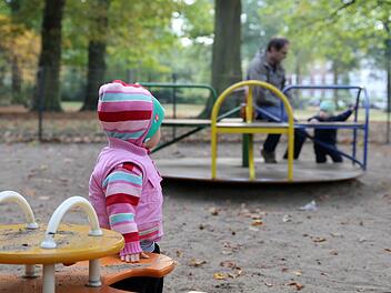 Wenn die Eltern sich streiten sind die Kinder in der Regel die Verlierer. Foto: Mascha Brichta/dpa