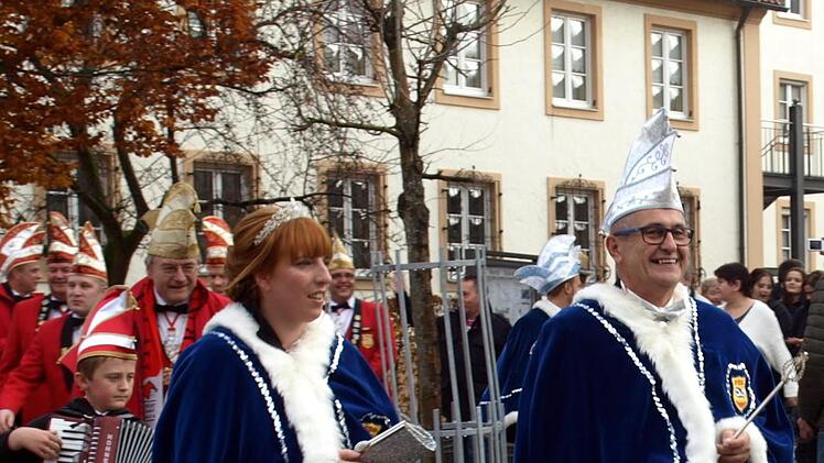Rathaussturm in Steinwiesen. Foto: Susanne Deuerling
