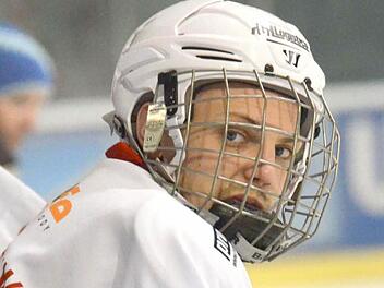 Zum zweiten Mal in dieser Saison gelang Christian Dietrich ein "Doppelpack" für die "Hawks". Allerdings schafften es der 23-Jährige und seine Mannschaftskollegen bei der SE Freising nicht, einen 5:1-Vorsprung über die Runden zu bringen.