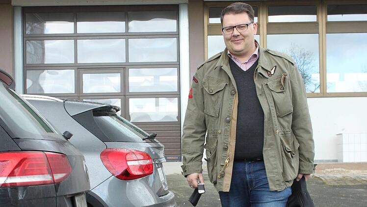 Danny Dobmeier ist viel unterwegs. Seit März leitet der Diplom-Politologe die drei Geschäftsstellen der Kreishandwerkerschaften Kronach, Coburg und Lichtenfels. Foto: Popp