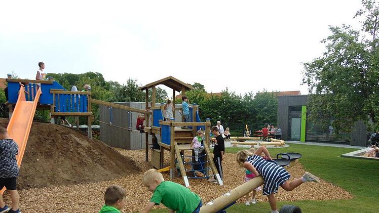 Die Außenanlage Foto: Petra Malbrich