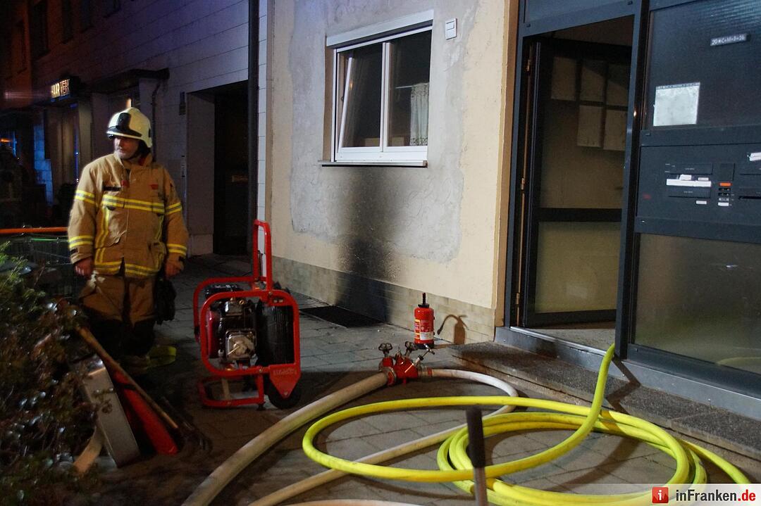 Neun Verletzte bei Brand in Asylunterkunft
