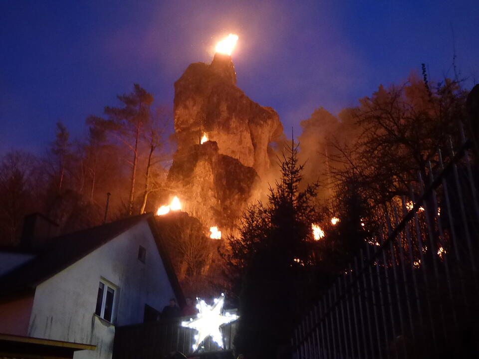 Besucherrekord bei Lichterprozession Pottenstein