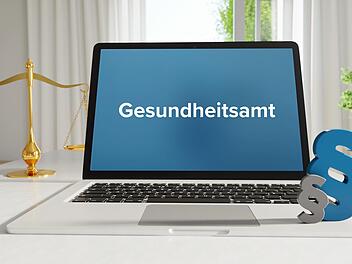 Die Inzidenz steigt und steigt, und  damit nimmt auch die Zahl der Fälle, die das Gesundheitsamt bearbeiten muss, rasant zu.