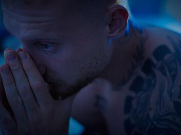 "37°Leben: Comeback: Spielsucht" Seine Herzprobleme betrachtet Tom (28) als Warnsignal und als Weckruf: "Dass ich endlich angefangen habe, hinzuschauen: Was ist mir passiert?"