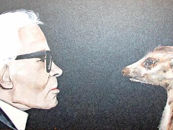 Karl Lagerfeld - portraitiert von der 17-jährigen Kira Engel aus Coburg. Ihre Ausstellung ist zur Zeit im Friseur-Studio "Haar la carte" in der Sandstraße in Coburg zu sehen. Fotos: Christiane Lehmann
