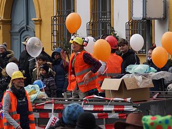 Baustellen gibt es auch in Hallstadt genug, wie der Awo-Kinderhort aufzeigteJohannes Michel