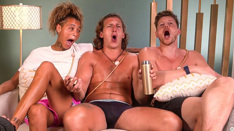 Chika, Erik und Tommy (von links) werden Teamkapit&auml;ne.