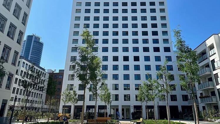 N&uuml;rnberg: Mega-Wohnturm und Geschossbau in neuem Stadtviertel fertig - "paar wenige" Wohnungen noch frei