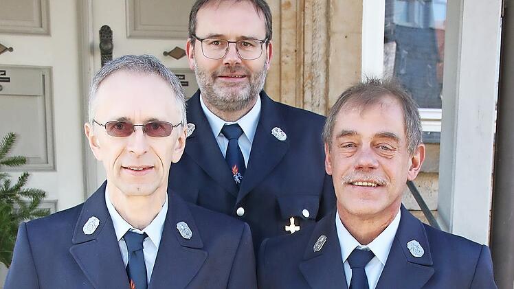 Für 40 Jahre aktiven Dienst bei der Feuerwehr Scherneck wurden Helmut Thamm, Timo Sommerluksch und Willi Schlösser (von links) geehrt.