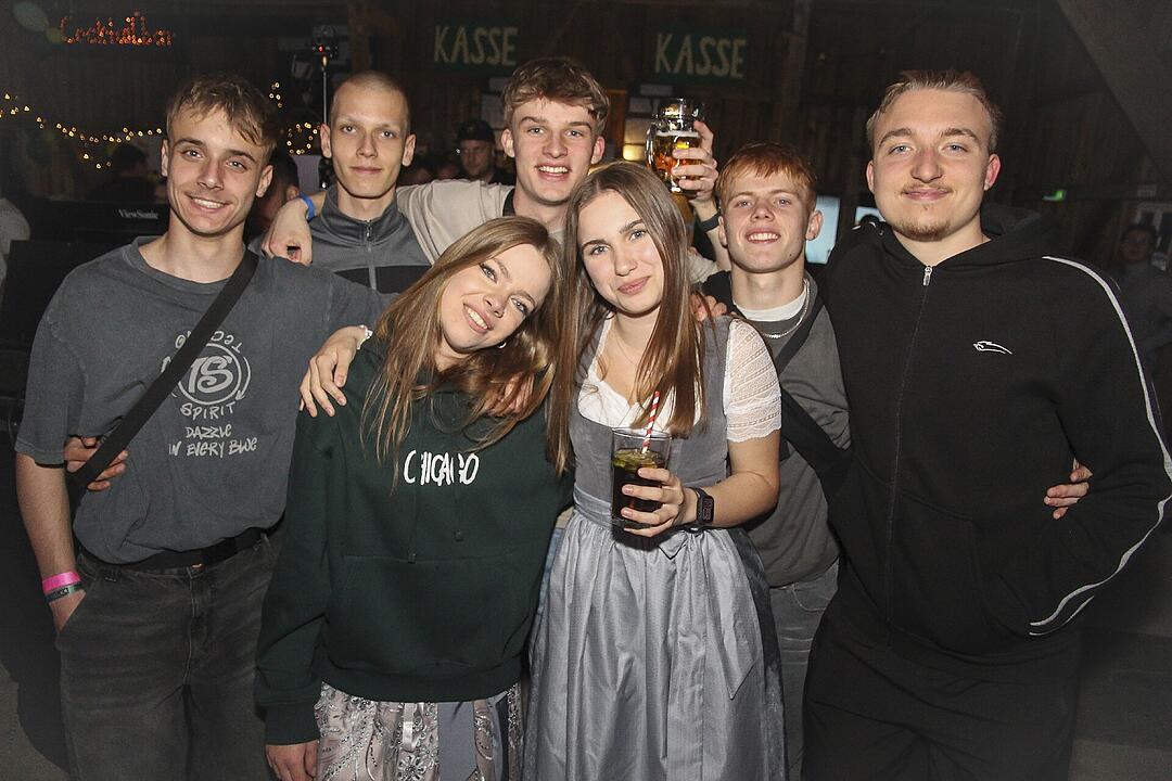 Mit der Partyband "Popnach8"!