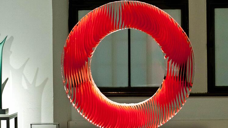 Colin Reid: Ring of Fire, 2013 / Coburger Glaspreis 2014, Veste / Foto: Jochen Berger