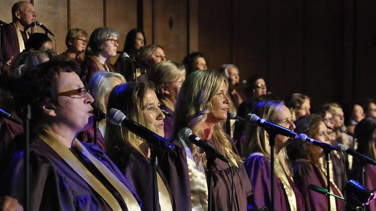 Die Kissingers und ihr musikalischer Leiter Kirchenmusikdirektor Jörg Wöltche sind ein Aushängeschild der evangelischen Kirchengemeinde Bad Kissingen. Foto: Peter Klopf