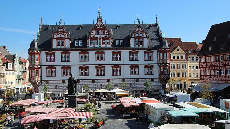 Blick auf den Coburger WochenmarktFoto: Oliver Schmidt
