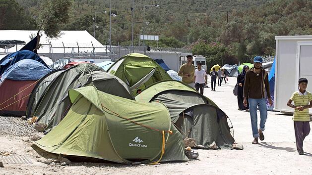 Der Winter steht vor der T&uuml;r. Die Initiative "Herzogenaurach packt an" beteiligt sich an einer Sammlung f&uuml;r die Fl&uuml;chtlinge aus Moria. Die Sammelstelle ist bis zum 1. November im Liebfrauenhaus eingerichtet.  Foto: Archiv