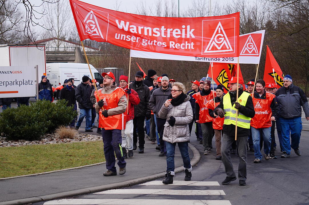 Warnstreik IG Metall in Kitzingen