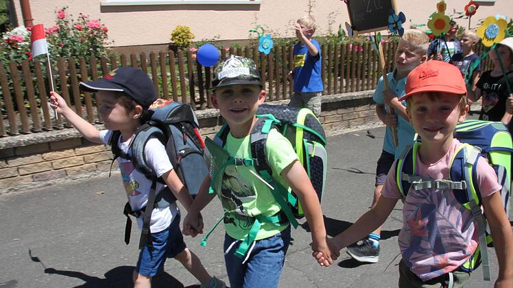 Impressionen vom Burghaiger Wiesenfest Foto: Stephan Stöckel