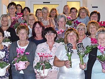 Die geehrten Mitglieder des Frauenkreises Foto: Thomas Micheel