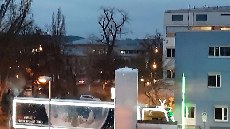 Uniklinikum Erlangen: Trucker macht kranken Kindern riesige Weihnachtsfreude - "unvergesslich"