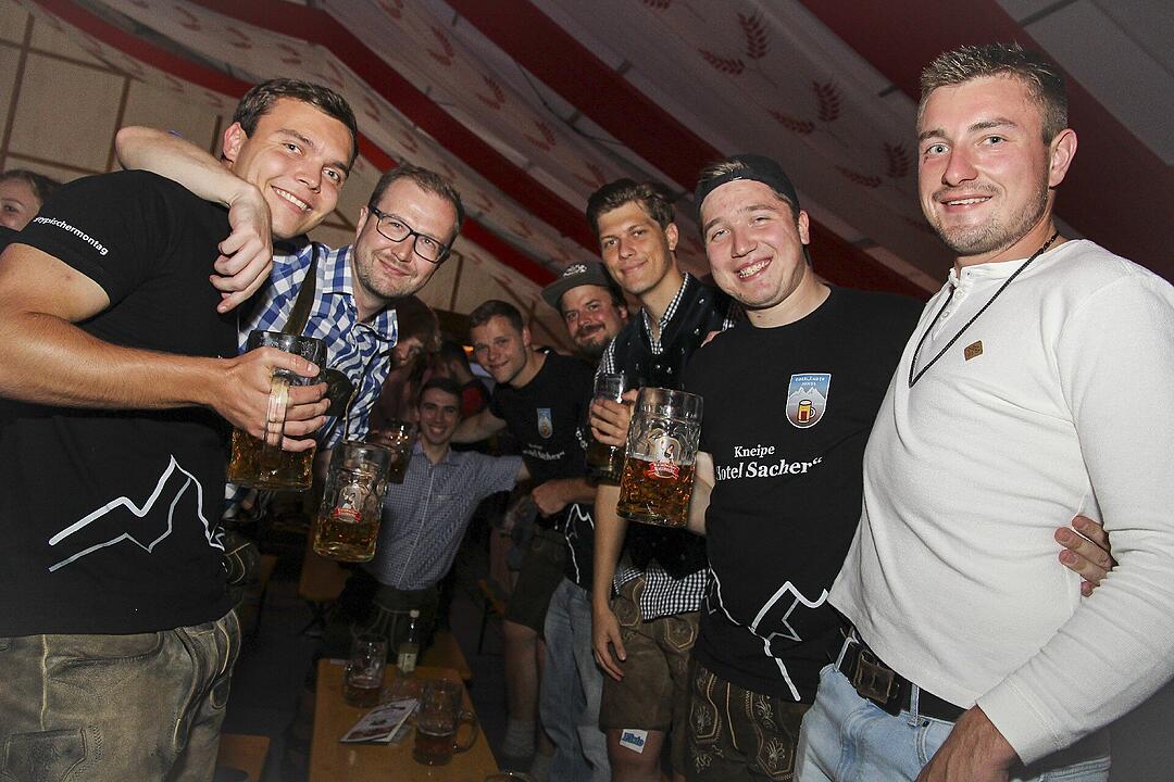 Beste Stimmung mit den "Fetzentalern"