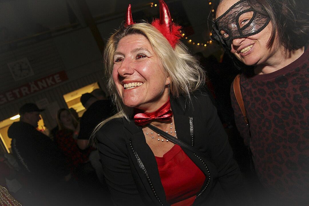 Faschingsparty vom Feinsten in der Stadthalle Stadtsteinach.