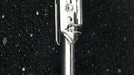 Mit so einer Abschleppstange aus Stahl ist der Tankstellenpächter Herbert Dippold vor 30 Jahren erschlagen worden. Foto: Polizei