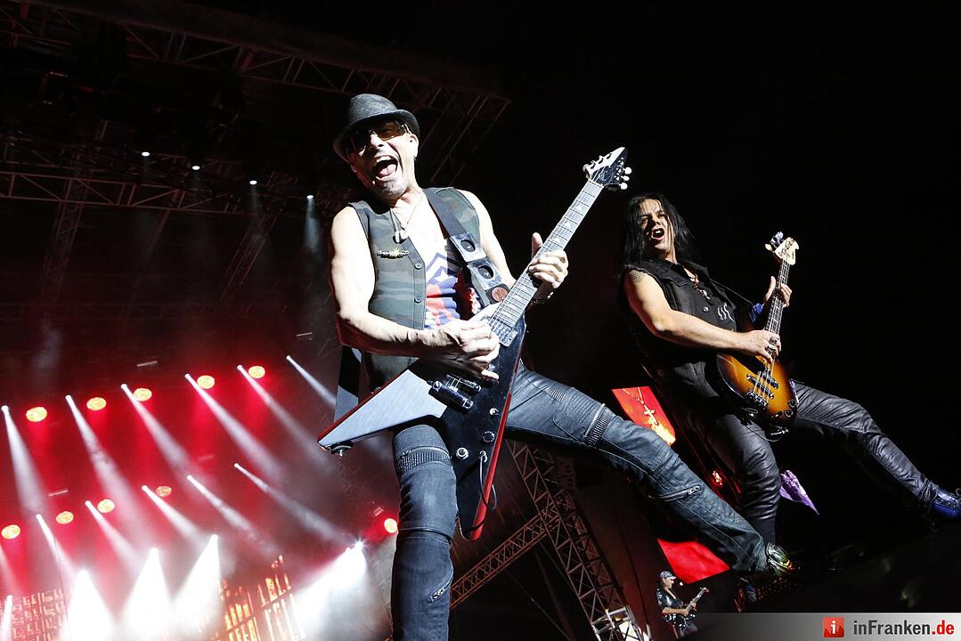 Scorpions35