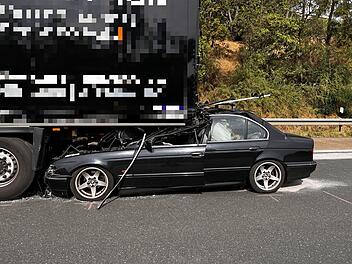 N&uuml;rnberg: Schwerer Unfall nach Klimakleber-Blockade auf A73 - was droht den Aktivisten?