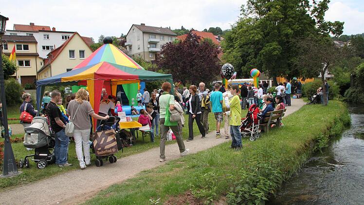 Das Kinderland im Siebenerpark beim Stadtfest Bad Brückenau hat sich bewährt und soll auch in Zukunft beibehalten werden. Foto: Ulrike Müller/Archiv